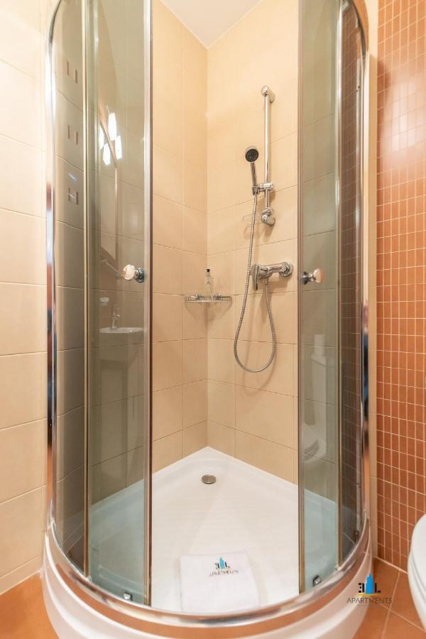 Apartment 3l Aquarius *